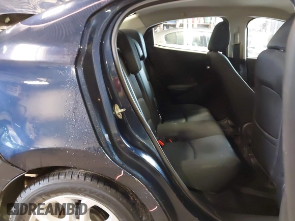 2016 Scion iA z VIN 3MYDLBZV5GY146138, wystawiony jako IAAI lot #42303472 z przebiegiem 29 289 mil mil oraz . Historia ofert i sprzedaży dostępna na DreamBid. Obrazek 8.