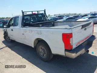 2022 Ford F-250 XL with VIN 1FT7X2AT9NEF22909, listed as a IAAI auction lot 42092468 with 113,578 mi miles and . Bid and sale history available at DreamBid. Image 3.