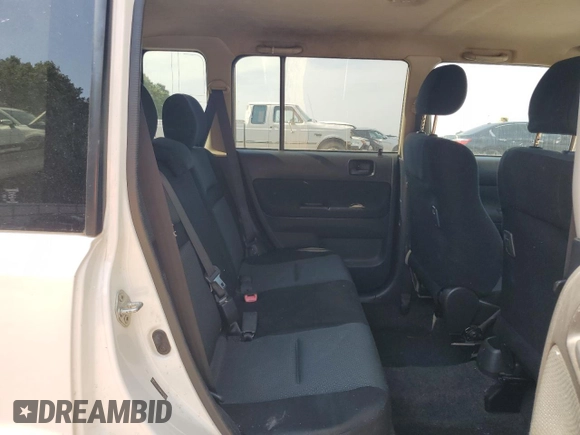 2006 Scion xB z VIN JTLKT324064096333, wystawiony jako Copart lot #62640115 z przebiegiem 193 477 mil mil oraz Czysty tytuł • Clean title. Historia ofert i sprzedaży dostępna na DreamBid. Obrazek 10.