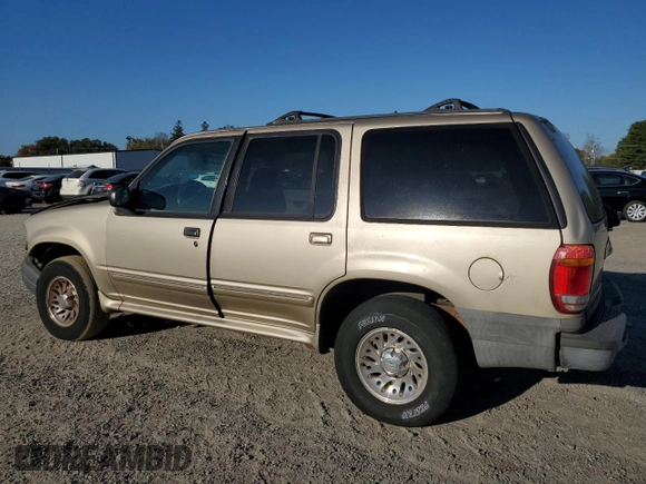 1999 Ford Explorer XL with VIN 1FMZU34X2XUA28059, listed as a Copart auction lot 77668294 with 131,064 mi miles and Salvage title. Bid and sale history available at DreamBid. Image 2.