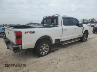 2024 Ford Super Duty F-250 SRW XL with VIN 1FT8W2BT7RED04138, listed as a Copart auction lot 42439295 with 0 mi miles and Salvage Title. Bid and sale history available at carsss.com. Image 3.