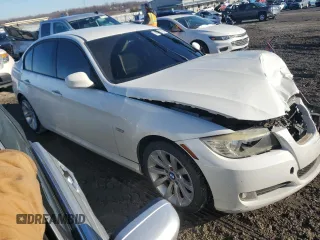 2011 BMW 3 Series 328i with VIN WBAPH7G58BNM55893, listed as a Copart auction lot 89115715 with 125,154 mi miles and Salvage Title. Bid and sale history available at carsss.com. Image 4.