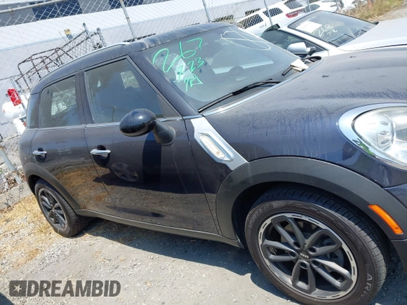 2016 MINI Countryman with VIN WMWZB3C55GWR46917, listed as a IAAI auction lot 42421995 with 23,157 mi miles and . Bid and sale history available at DreamBid. Image 14.