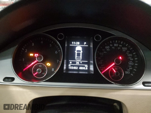 2014 Volkswagen CC R-Line with VIN WVWBP7AN9EE540545, listed as a Copart auction lot 82663144 with 103,402 mi miles and Salvage Title. Bid and sale history available at carsss.com. Image 9.