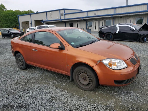 2007 Pontiac G5 with VIN 1G2AL15F477211481, listed as a Copart auction lot 52300385 with 170,072 mi miles and Salvage Title. Bid and sale history available at carsss.com. Image 4.