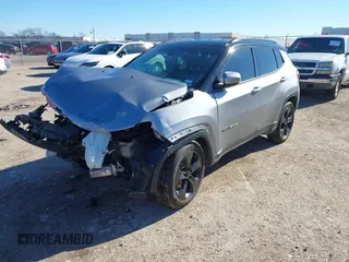 2018 Jeep Compass Latitude with VIN 3C4NJCBB6JT407702, listed as a IAAI auction lot 41204505 with 38,073 mi miles. Bid and sale history available at carsss.com. Image 2.