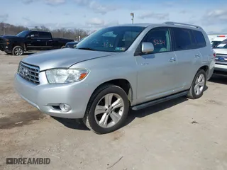 2010 Toyota Highlander Limited with VIN 5TDDK3EH3AS030488, listed as a IAAI auction lot 41695234 with 204,046 mi miles. Bid and sale history available at carsss.com. Image 17.