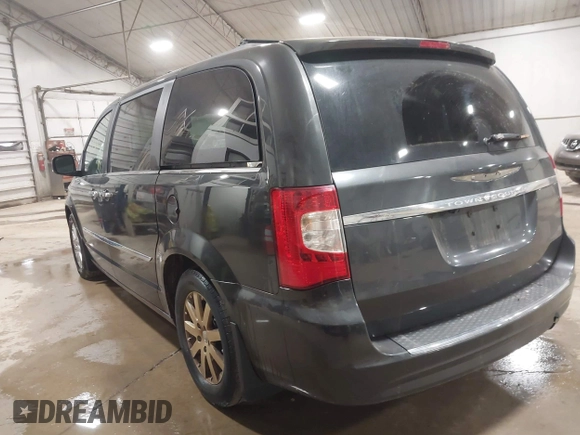 2011 Chrysler Town & Country Touring-L with VIN 2A4RR8DG1BR783206, listed as a IAAI auction lot 41530267 with 128,237 mi miles. Bid and sale history available at carsss.com. Image 3.