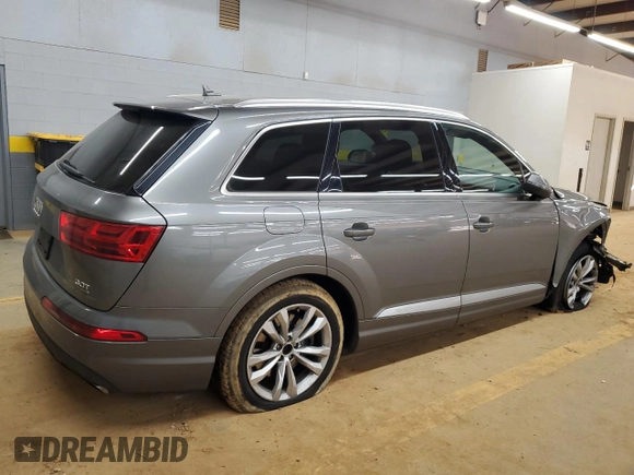 2017 Audi Q7 Premium Plus with VIN WA1LAAF77HD023620, listed as a Copart auction lot 46779325 with 124,722 mi miles and Salvage Title. Bid and sale history available at DreamBid. Image 3.