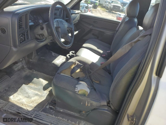 2005 Chevrolet Silverado 1500 Work Truck with VIN 1GCEC14X35Z240494, listed as a Copart auction lot 81570124 with 146,493 mi miles and Salvage Title. Bid and sale history available at carsss.com. Image 7.