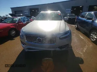 2021 Volvo XC90 Inscription with VIN YV4A221L1M1678918, listed as a Copart auction lot 46607175 with 39,425 mi miles and Salvage title. Bid and sale history available at DreamBid. Image 13.