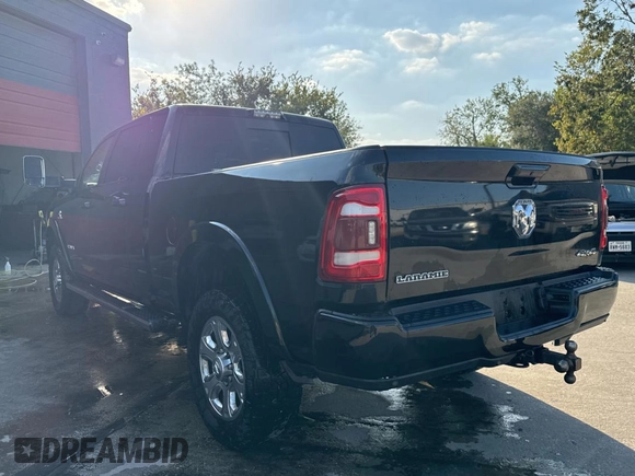2019 Ram 3500 Laramie with VIN 3C63R3ML4KG642347, listed as a Copart auction lot 77895464 with 161,831 mi miles and Clean Title. Bid and sale history available at carsss.com. Image 3.