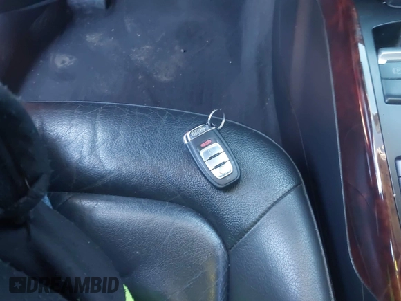 2010 Audi A4 Premium Plus с VIN WAUFFAFL1AN038872, выставлен на аукционе IAAI как лот 41295934 с пробегом 220 981 миль миль и . История ставок и продаж доступна на DreamBid. Изображение 11.