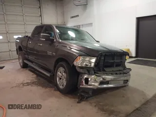 2017 Ram 1500 SLT z VIN 1C6RR6TT7HS524811, wystawiony jako IAAI lot #41303661 z przebiegiem 119 675 mil mil oraz . Historia ofert i sprzedaży dostępna na DreamBid. Obrazek 1.