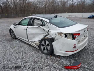 2013 Kia Optima Hybrid EX with VIN KNAGM4AD9D5040367, listed as a IAAI auction lot 41582586 with 152,534 mi miles. Bid and sale history available at carsss.com. Image 3.