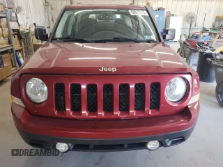 2014 Jeep Patriot Latitude with VIN 1C4NJRFB2ED734624, listed as a Copart auction lot 60675175 with 91,624 mi miles and Salvage title. Bid and sale history available at DreamBid. Image 5.