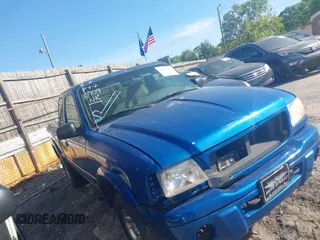 2001 Ford Ranger XL with VIN 1FTYR14U91TA07489, listed as a IAAI auction lot 41950709 with 235,390 mi miles. Bid and sale history available at carsss.com. Image 1.