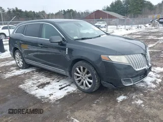 2011 Lincoln MKT with VIN 2LMHJ5AR5BBJ52058, listed as a IAAI auction lot 41305955 with 193,555 mi miles and . Bid and sale history available at DreamBid. Image 1.