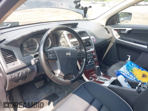 2010 Volvo XC60 3.0T with VIN YV4992DZ0A2024271, listed as a IAAI auction lot 42475748 with 146,156 mi miles and . Bid and sale history available at DreamBid. Image 5.