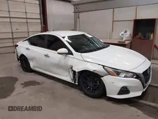2019 Nissan Altima S with VIN 1N4BL4BV9KC239599, listed as a IAAI auction lot 41975983 with 115,245 mi miles and . Bid and sale history available at carsss.com. Image 1.