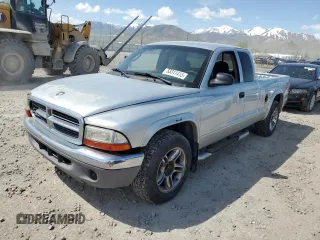 2004 Dodge Dakota SLT z VIN 1D7GL42N84S693356, wystawiony jako Copart lot #53311415 z przebiegiem 224 342 mil mil oraz Szkoda całkowita • Salvage title. Historia ofert i sprzedaży dostępna na DreamBid. Obrazek 1.