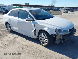 2012 Volkswagen Jetta Sedan SEL w/Sunroof with VIN 3VWLX7AJ4CM323376, listed as a IAAI auction lot 41722977 with 282,535 mi miles. Bid and sale history available at carsss.com. Image 1.