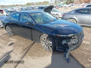 2024 Honda Accord Touring z VIN 1HGCY2F89RA044442, wystawiony jako IAAI lot #41000633 z przebiegiem 17 974 mil mil oraz . Historia ofert i sprzedaży dostępna na DreamBid. Obrazek 1.