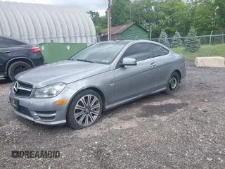 2012 Mercedes-Benz C 250 с VIN WDDGJ4HB5CF745892, выставлен на аукционе IAAI как лот 42347608 с пробегом 109 677 миль миль и . История ставок и продаж доступна на DreamBid. Изображение 2.