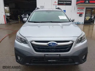 2020 Subaru Outback Premium with VIN 4S4BTACCXL3205755, listed as a IAAI auction lot 40812944 with 110,274 mi miles. Bid and sale history available at carsss.com. Image 12.