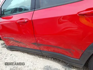 2021 Jeep Compass Latitude with VIN 3C4NJDBB4MT534538, listed as a IAAI auction lot 41817234 with 35,107 mi miles and . Bid and sale history available at DreamBid. Image 19.
