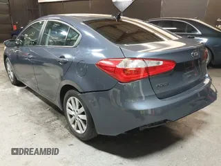 2015 Kia Forte LX with VIN KNAFX4A65F5334212, listed as a IAAI auction lot 42129391 with 150,864 mi miles. Bid and sale history available at carsss.com. Image 3.