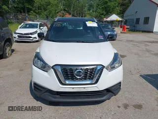 2018 Nissan Kicks SV z VIN 3N1CP5CU3JL519149, wystawiony jako IAAI lot #42459395 z przebiegiem 71 768 mil mil oraz . Historia ofert i sprzedaży dostępna na DreamBid. Obrazek 12.