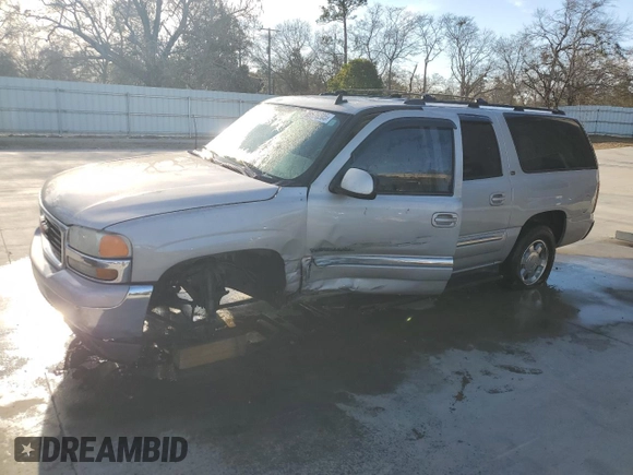 2006 GMC Yukon XL SLT with VIN 1GKEC16Z66J125150, listed as a Copart auction lot 88676205 with 211,564 mi miles and Salvage Title. Bid and sale history available at carsss.com. Image 1.