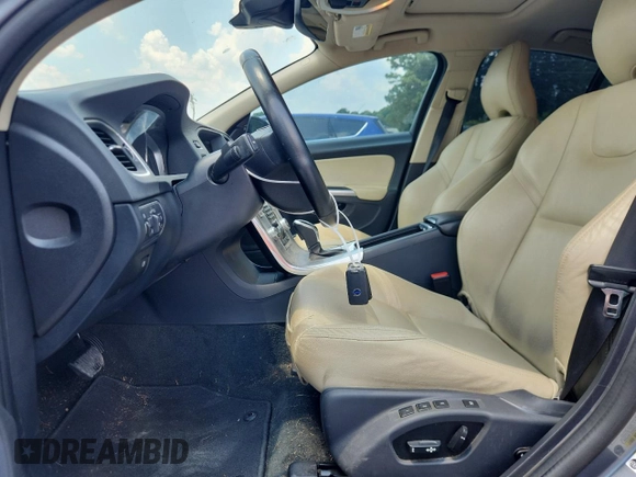 2017 Volvo S60 Dynamic with VIN YV126MFL3H2430812, listed as a Copart auction lot 62314705 with 100,582 mi miles and Clean title. Bid and sale history available at DreamBid. Image 7.