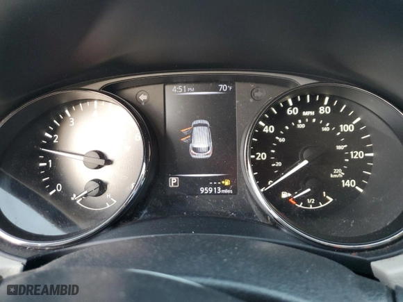 2017 Nissan Rogue Sport SV with VIN JN1BJ1CP7HW015918, listed as a Copart auction lot 46916185 with 95,613 mi miles and Non Repairable. Bid and sale history available at carsss.com. Image 9.