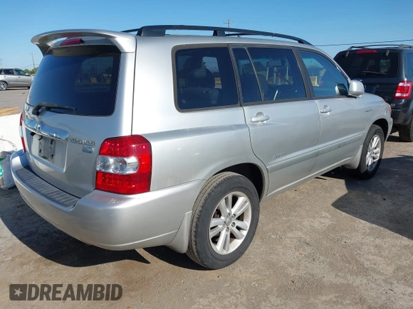 2006 Toyota Highlander with VIN JTEDW21A460015561, listed as a IAAI auction lot 42864235 with 202,859 mi miles and . Bid and sale history available at DreamBid. Image 4.