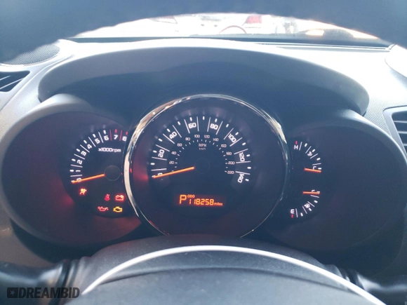 2011 Kia Soul + with VIN KNDJT2A24B7267854, listed as a Copart auction lot 86184844 with 118,258 mi miles and Salvage Title. Bid and sale history available at carsss.com. Image 9.