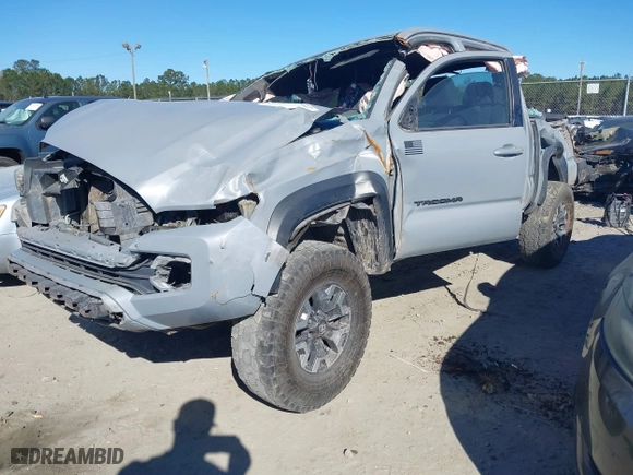2019 Toyota Tacoma 4WD SR with VIN 3TMCZ5AN5KM199346, listed as a IAAI auction lot 41678090 with 1 mi miles. Bid and sale history available at carsss.com. Image 21.
