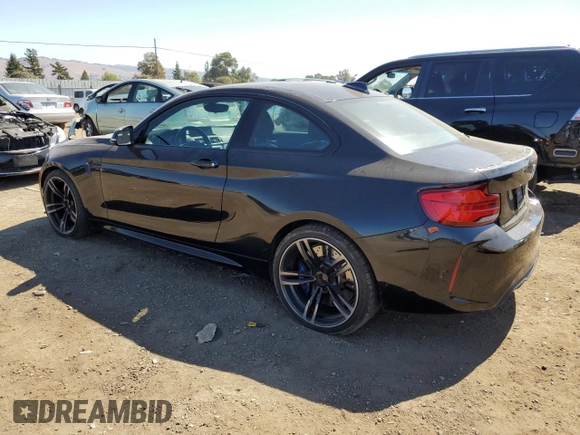 2018 BMW M2 z VIN WBS1J5C54JVD35851, wystawiony jako Copart lot #72814664 z przebiegiem 37 816 mil mil oraz Szkoda całkowita • Salvage title. Historia ofert i sprzedaży dostępna na DreamBid. Obrazek 2.