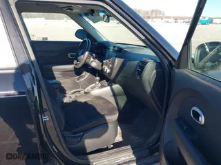 2017 Kia Soul with VIN KNDJN2A27H7476878, listed as a IAAI auction lot 41136501 with 66,364 mi miles. Bid and sale history available at carsss.com. Image 5.
