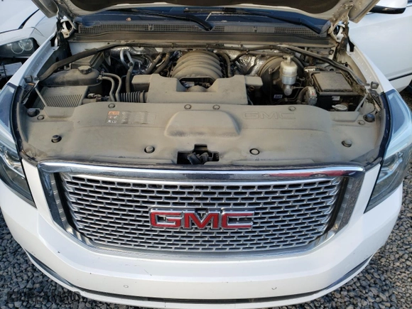 2016 GMC Yukon XL Denali with VIN 1GKS2HKJ1GR304195, listed as a Copart auction lot 89210675 with 185,539 mi miles and Clean Title. Bid and sale history available at carsss.com. Image 12.