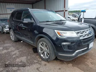 2019 Ford Explorer Limited z VIN 1FM5K7F83KGA40505, wystawiony jako IAAI lot #42348185 z przebiegiem 130 130 mil mil oraz . Historia ofert i sprzedaży dostępna na DreamBid. Obrazek 1.