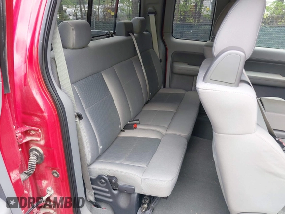 2007 Ford F-150 XLT with VIN 1FTPX14V07FA83135, listed as a IAAI auction lot 42065923 with 202,579 mi miles. Bid and sale history available at carsss.com. Image 8.