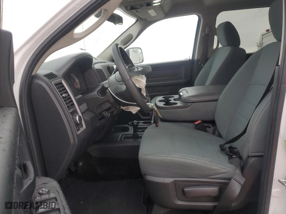 2018 Ram 2500 Tradesman with VIN 3C6UR5CJ3JG148172, listed as a Copart auction lot 46089165 with 53,957 mi miles and Salvage Title. Bid and sale history available at carsss.com. Image 7.