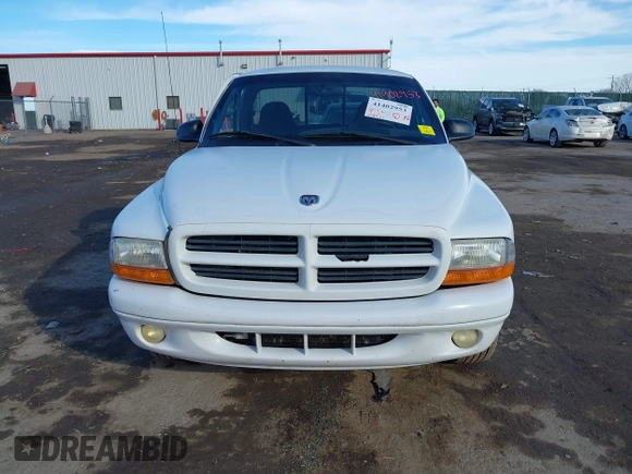 2000 Dodge Dakota SLT with VIN 1B7GL26Z7YS708253, listed as a IAAI auction lot 41402953 with 103,461 mi miles and . Bid and sale history available at DreamBid. Image 12.