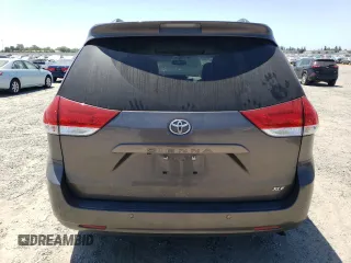 2012 Toyota Sienna XLE AAS z VIN 5TDYK3DC5CS209528, wystawiony jako Copart lot #60453395 z przebiegiem 166 320 mil mil oraz Szkoda całkowita • Salvage title. Historia ofert i sprzedaży dostępna na DreamBid. Obrazek 6.