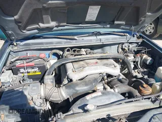 2002 Suzuki XL-7 Standard with VIN JS3TX92V124124409, listed as a IAAI auction lot 42166017 with 194,418 mi miles. Bid and sale history available at carsss.com. Image 10.