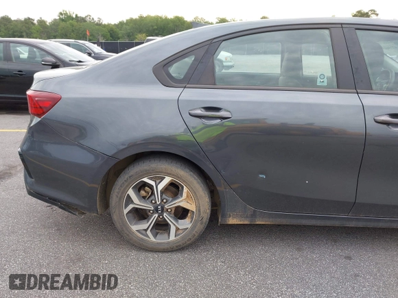 2021 Kia Forte FE with VIN 3KPF24AD1ME346570, listed as a IAAI auction lot 42216437 with 114,770 mi miles and . Bid and sale history available at carsss.com. Image 18.
