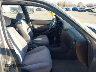 1995 Toyota Camry LE z VIN JT2SK12E0S0286848, wystawiony jako IAAI lot #41862969 z przebiegiem 220 923 mil mil oraz . Historia ofert i sprzedaży dostępna na DreamBid. Obrazek 5.