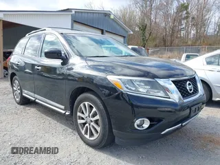 2013 Nissan Pathfinder SV with VIN 5N1AR2MM6DC608821, listed as a IAAI auction lot 41785879 with 219,959 mi miles. Bid and sale history available at carsss.com. Image 6.